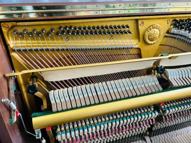 Yamaha W102
