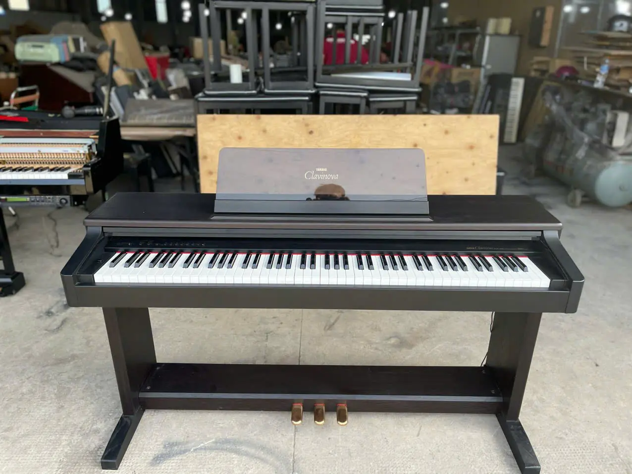 Yamaha CLP 123 