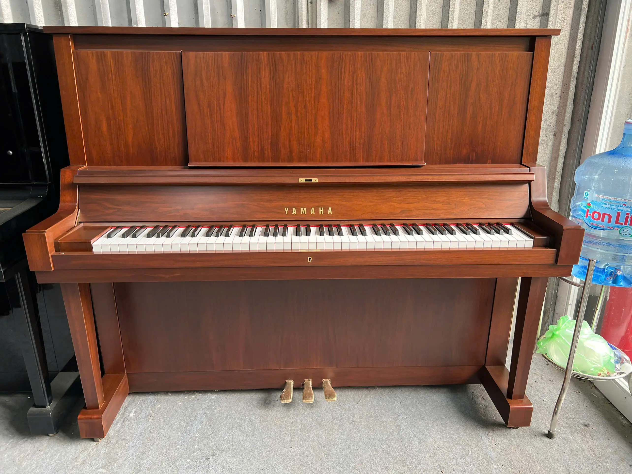 Yamaha W102